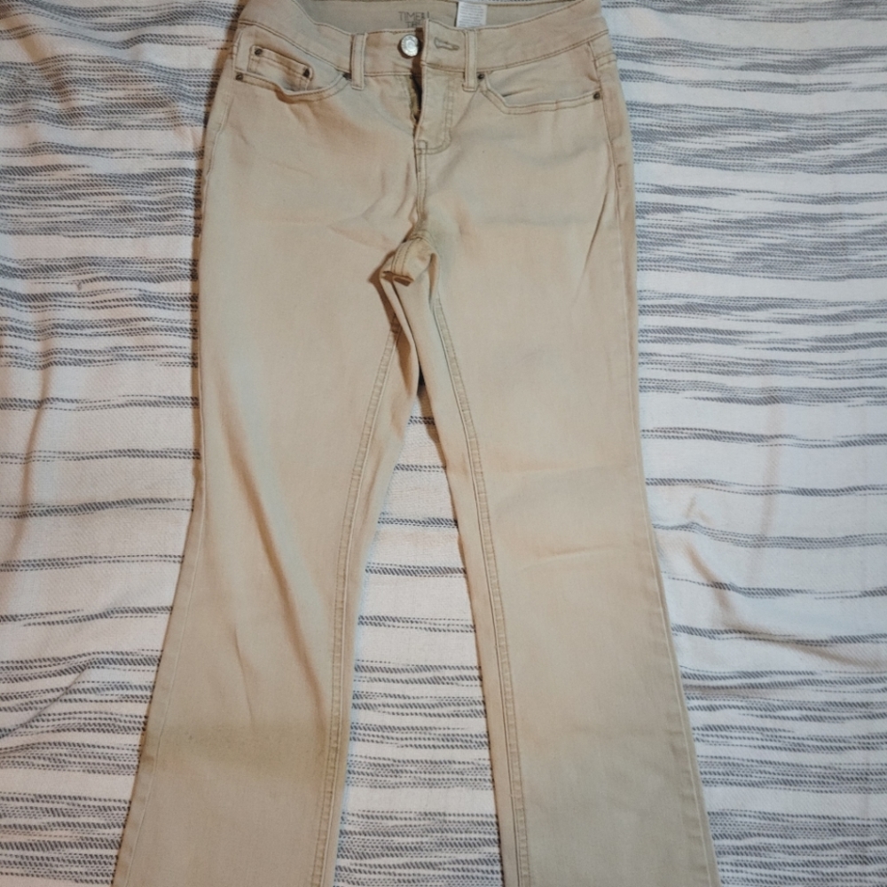 Time and Tru flared bottom jeans Size 6